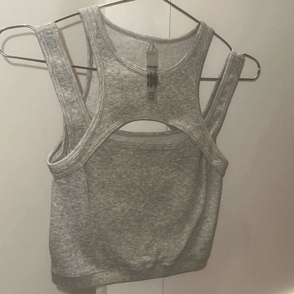 Light grey garage tank